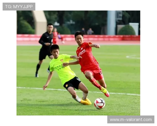 英国足球学院引入西班牙青训体系,双语教学成特色 英国足球学院引入西班牙青训体系,双语教学成特色