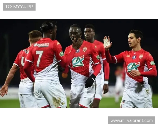 深度复盘：里尔1-0小胜斯特拉斯堡，战术角球制胜全解析